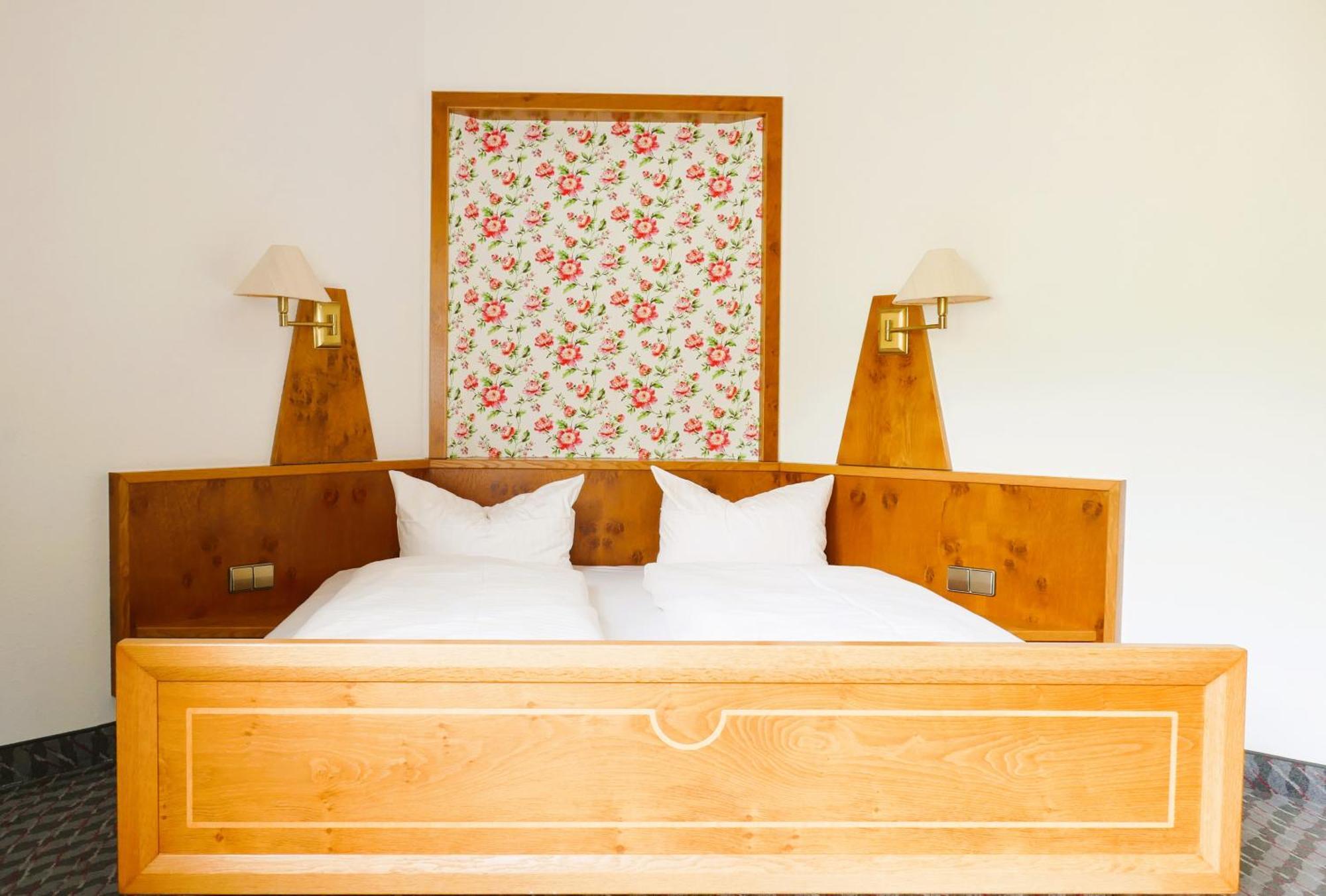 Hotel Sonne Вольфах Экстерьер фото