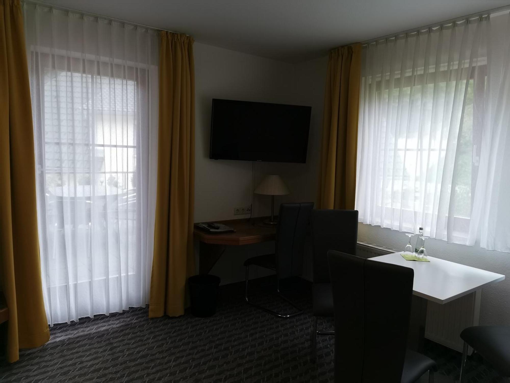 Hotel Sonne Вольфах Экстерьер фото